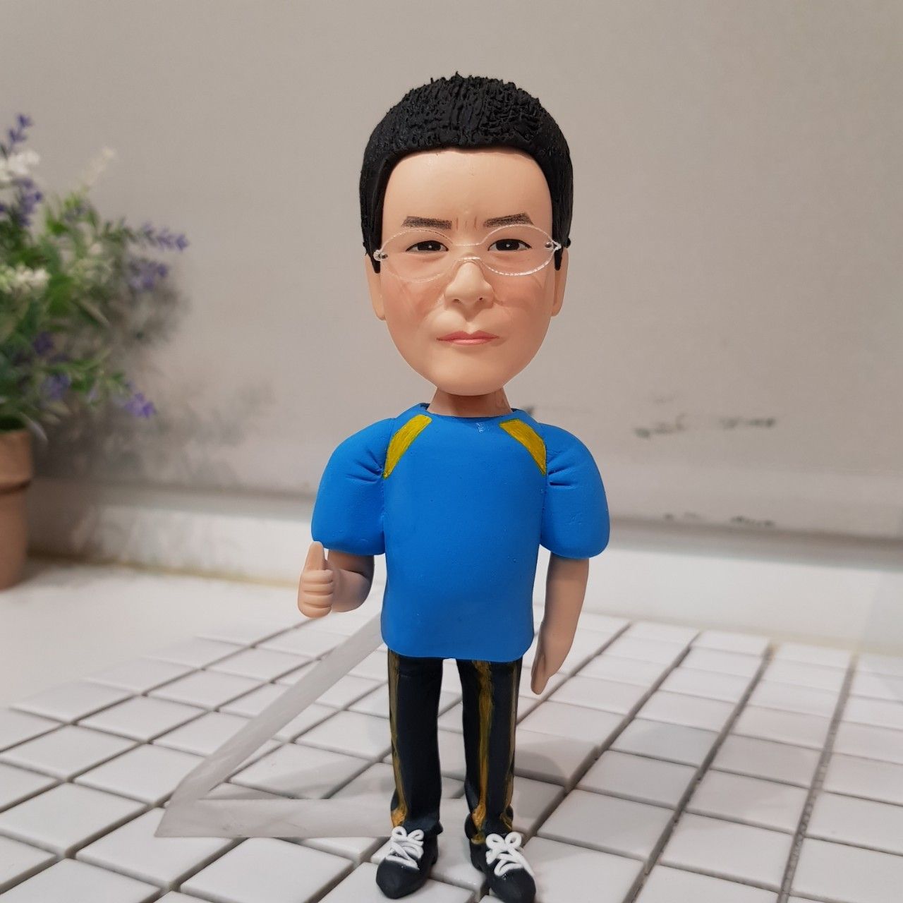 型男公仔