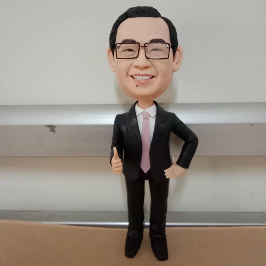型男公仔